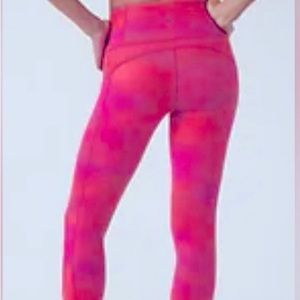 Athleta Rainer printed tight in pink